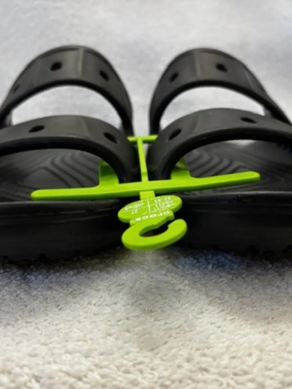 Crocs unisex black Baya slide on sandal NWT Men's Size 9/Women's Size 11